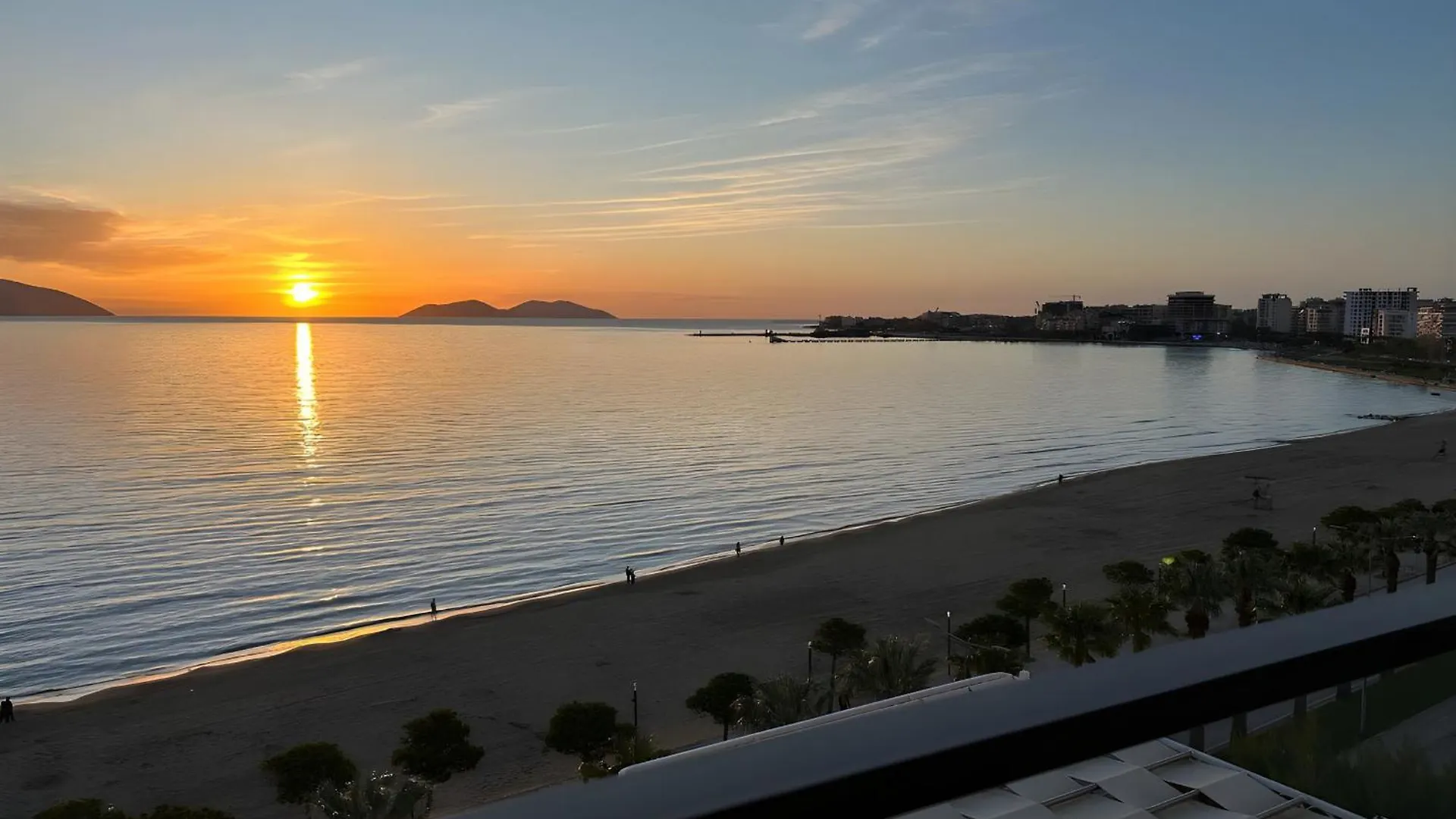 Bes Sea View Studio Vlorë 公寓